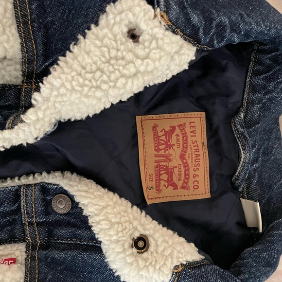 Levi’s jacket/ ex-boyfriend Sherpa trucker-blue - Picture 2 of 5